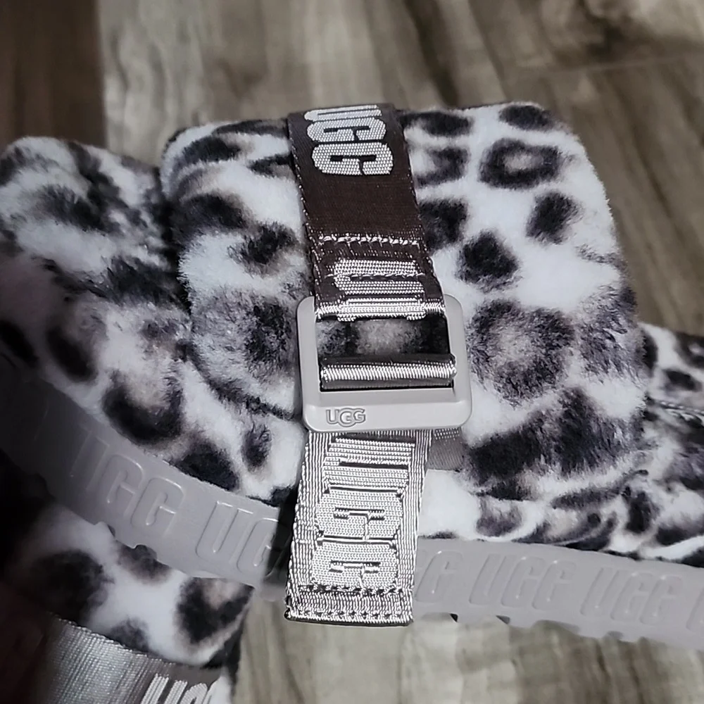 UGG Fluffita Fur Platform Slide Sandals Panther Print Sheepskin Adjustable - Picture 4 of 5